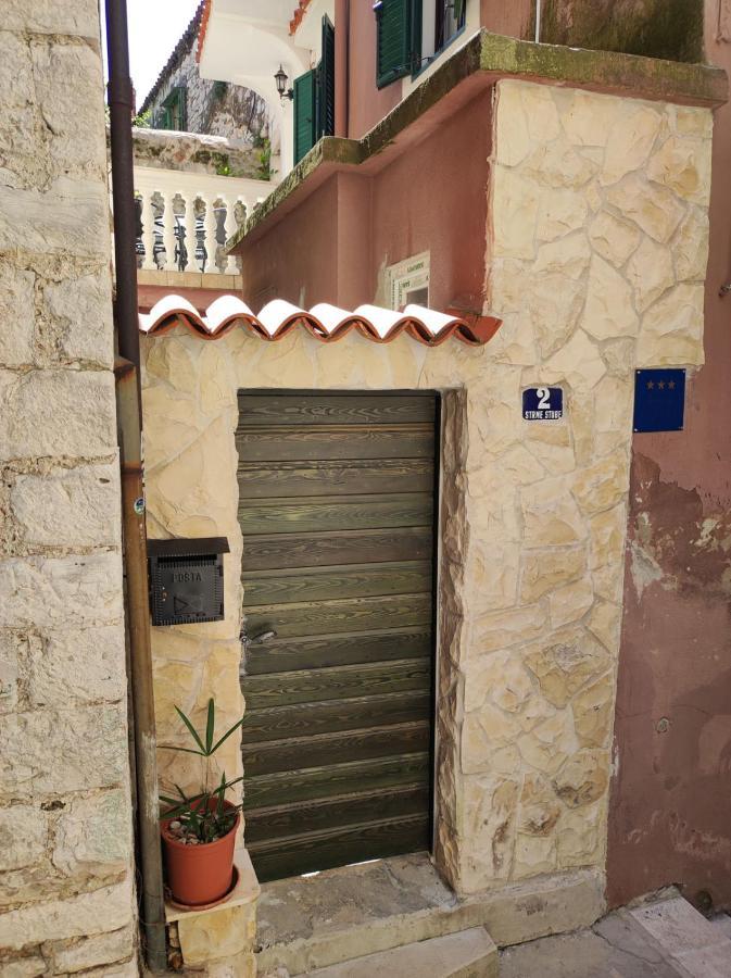Appartement Old Stone House St Lawrence In The Heart Of Sibenik'S Old Town Extérieur photo
